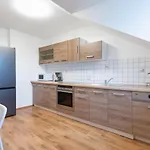 - 2 Schlafzimmer Monteurwohnung - Vollausgestattete Kueche - Wifi Lägenhet *