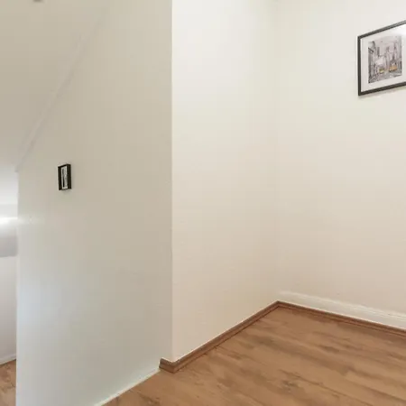 - 2 Schlafzimmer Monteurwohnung - Vollausgestattete Kueche - Wifi *