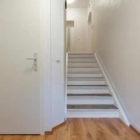 - 2 Schlafzimmer Monteurwohnung - Vollausgestattete Kueche - Wifi * Duisburgo