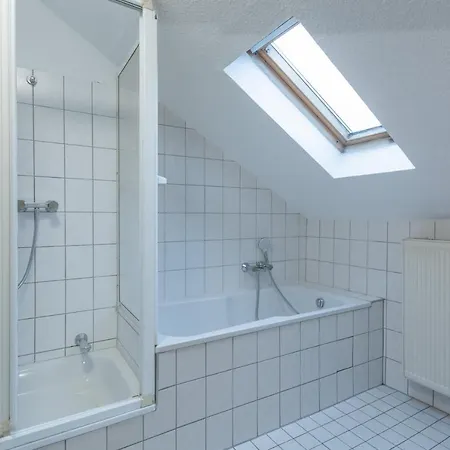 Appartamento - 2 Schlafzimmer Monteurwohnung - Vollausgestattete Kueche - Wifi Duisburgo