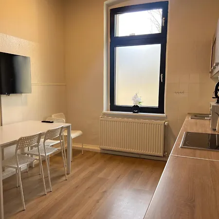- 2 Schlafzimmer Monteurwohnung - Vollausgestattete Kueche - Wifi Lejlighed Duisburg