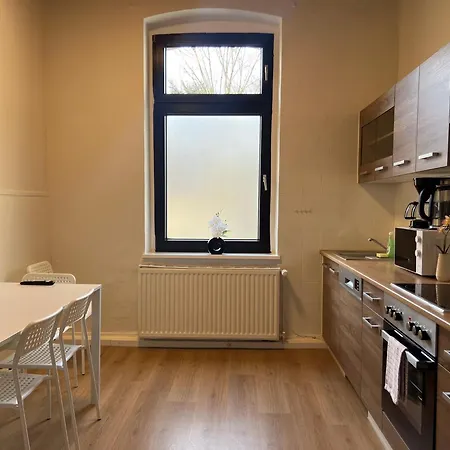 - 2 Schlafzimmer Monteurwohnung - Vollausgestattete Kueche - Wifi דירה