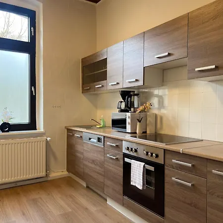 - 2 Schlafzimmer Monteurwohnung - Vollausgestattete Kueche - Wifi Duisburgo