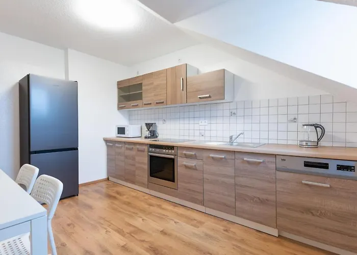 - 2 Schlafzimmer Monteurwohnung - Vollausgestattete Kueche - Wifi Lejlighed *