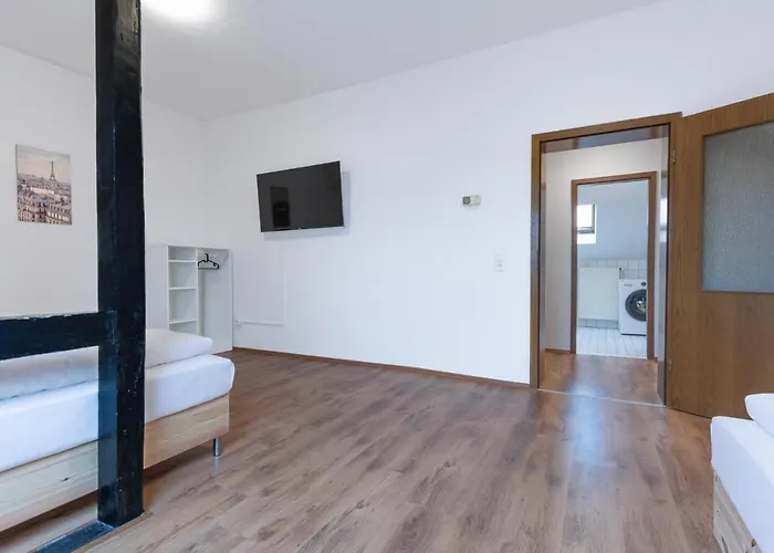 Lejlighed - 2 Schlafzimmer Monteurwohnung - Vollausgestattete Kueche - Wifi *